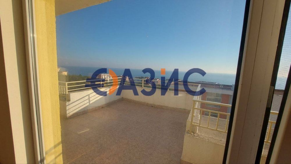 Студио в Комплекс Краун Форт Клъб, Свети Влас, Бългаея, 63 кв. м., 65