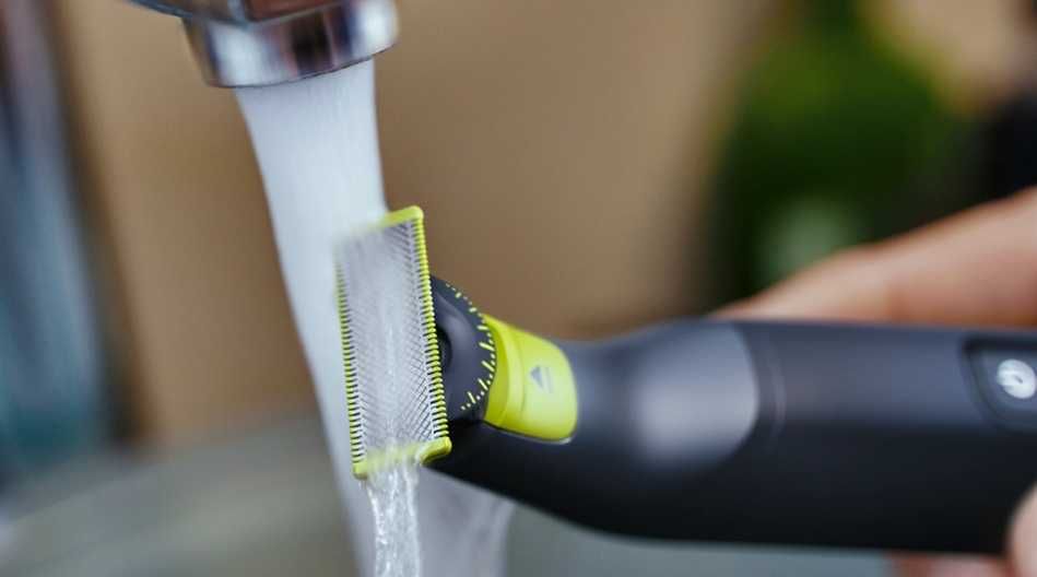 Хибридна самобръсначка Philips OneBlade Pro QP6542/15