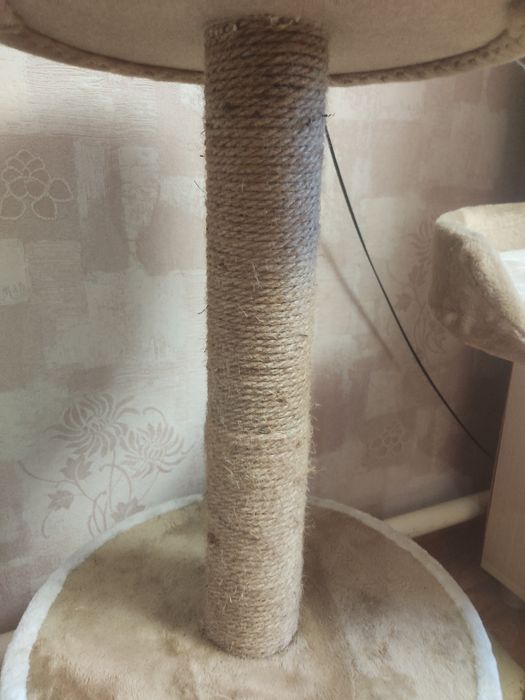 Домик для кошки в отличном состоянии