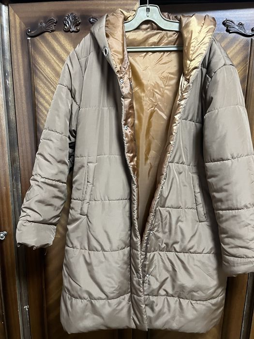 Дамско яке с качулка