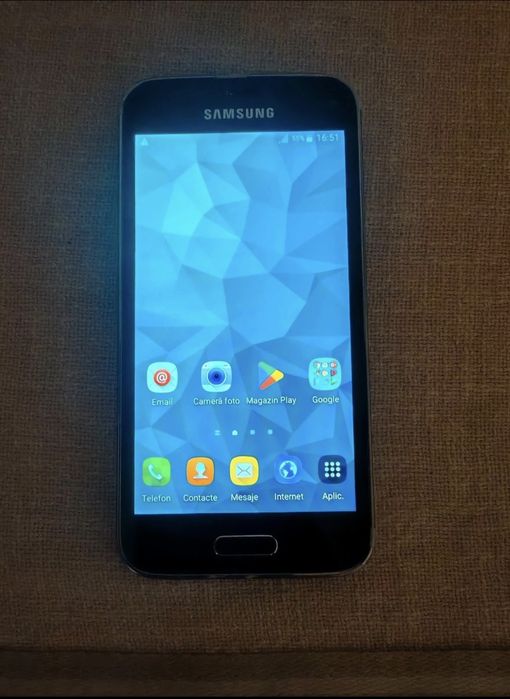 Samsung Galaxy S3 mini și Samsung Galaxy S5 mini