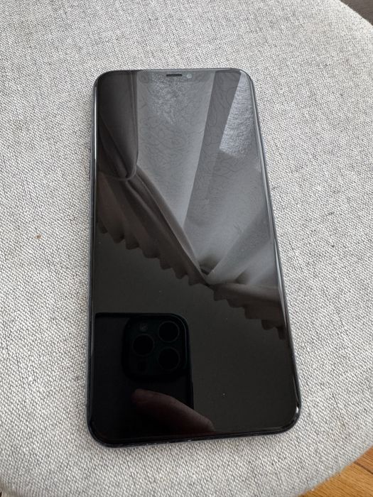 iPhone 11 Pro Max, 64GB, Midnight Green