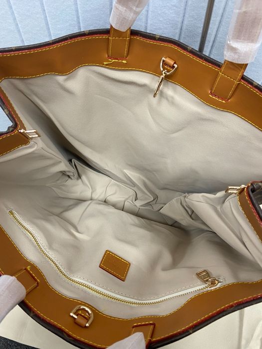 Голяма чанта Louis Vuitton bag тип торба