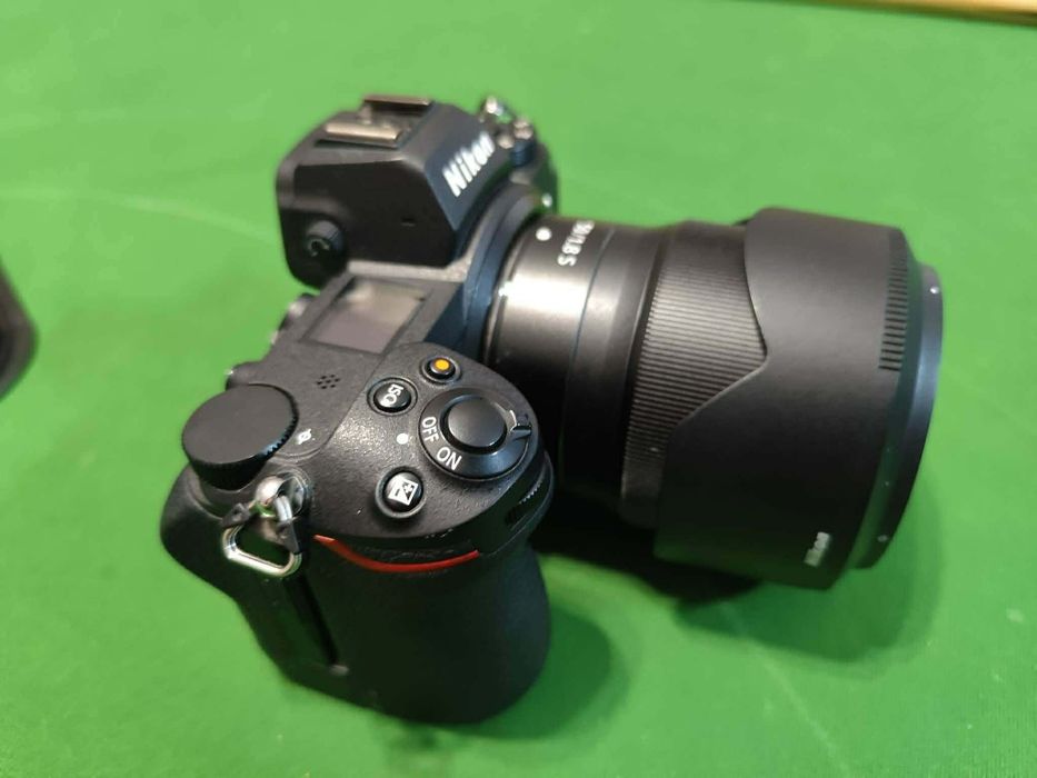 Vand Canon RP si Nikon z6ii