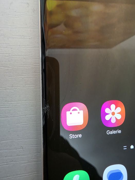 Samsung S23 Ultra 256gb White sticla fisurata