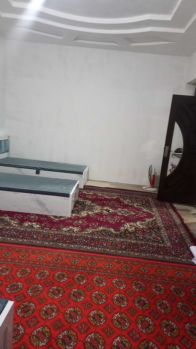 Янги ободда ховлининг 1 хонаси кизларга ижарага берилади