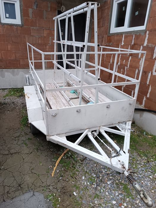 Туристическо ремарке до 1 тон