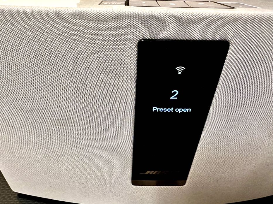 Bose SoundTouch 20 Series III – Безжична Hi-Fi система (Bluetooth & Wi-Fi)