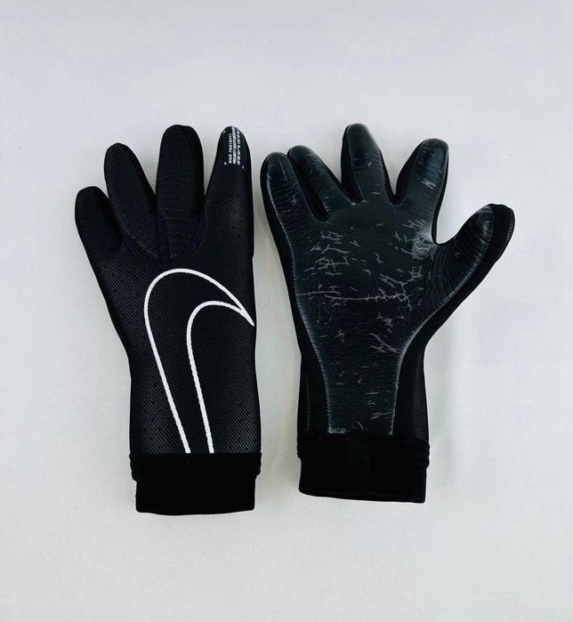 Вратарские перчатки. Darvozabon uchun qo'lqoplar. Skidka. Dastavka bor