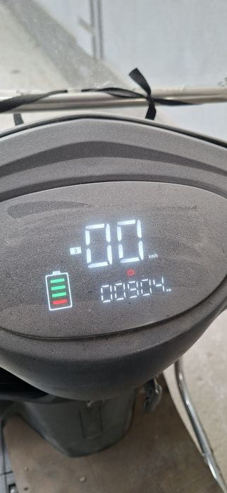Скутир сотилади нахаду