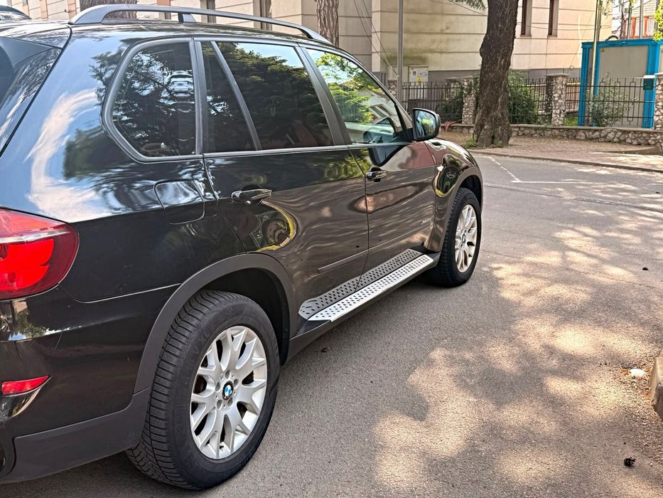 Vand / Schimb cu auto mai ieftin ! BMW X5 3.0 d Euro 5 2011