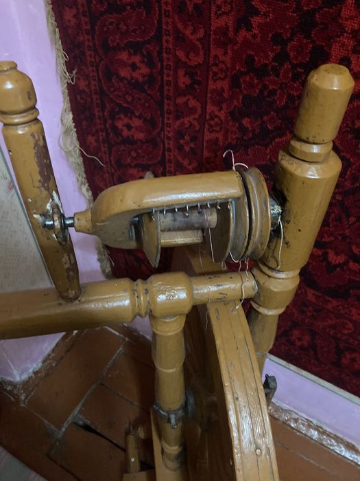 Прялка старинная