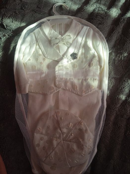 Продам костюмчики