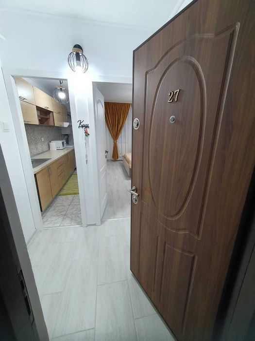 Inchiriez apartament cu o cameră ultracentral