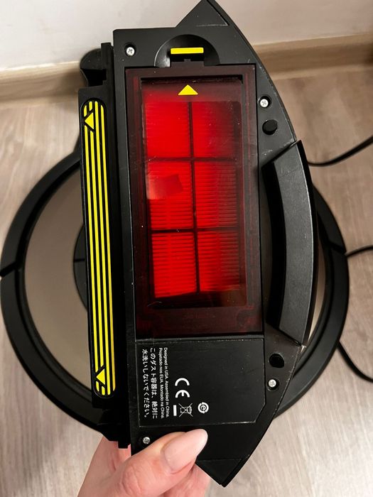 Продам IRobot Roomba 890