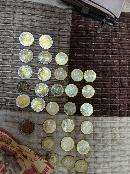 Продам монеты юбилейные