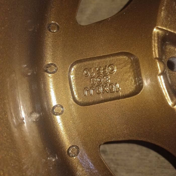 Продам комплект титановых дисков р15