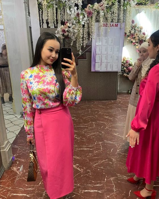 милф аналар жалаңаш томпақ қыздар