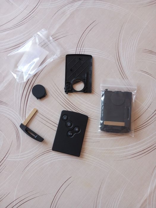 Кутийка/ключ Renault