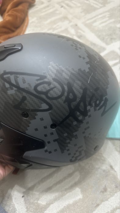 Мото шлем отличного качество