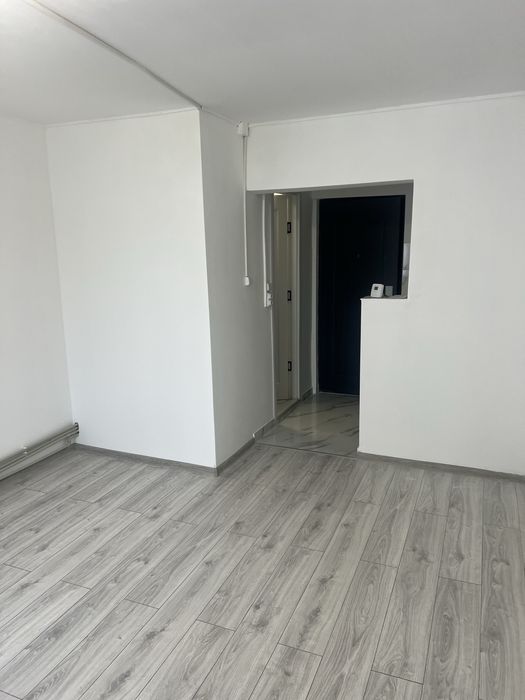 Vand garsoniera zona centrala