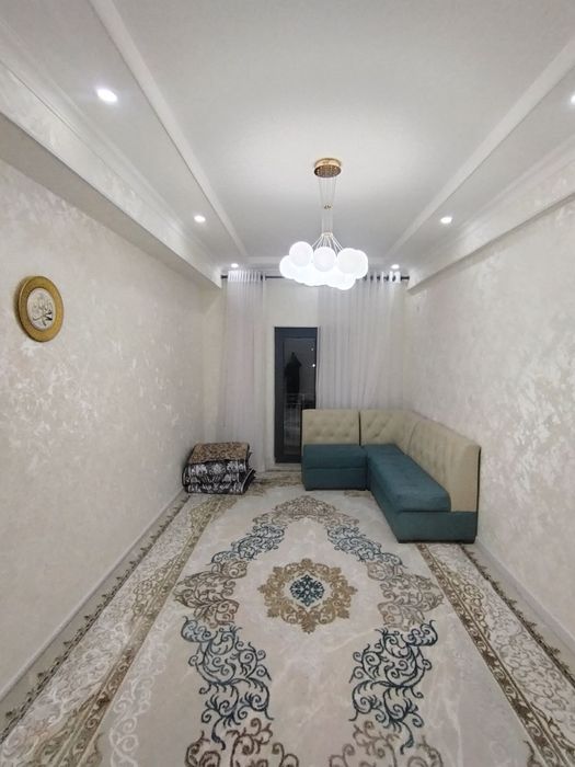 Чирчик ш. 10 м/н Васмой бозор новостройка кирпичный дом 2/5/9 62 м²