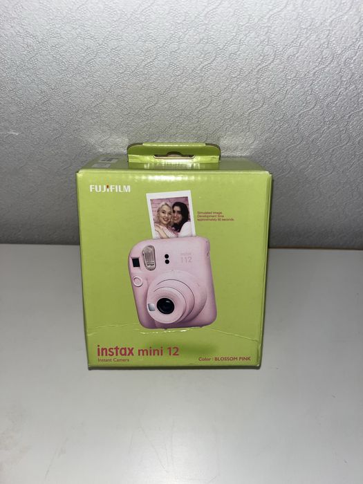 продам новый instax mini
