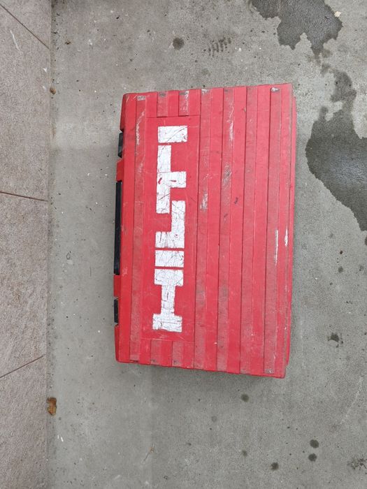 Vând Ciocan Rotopercutor Hilti pe Acumulator