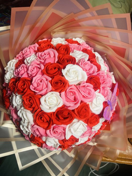 Buchet 101 trandafiri din sapun