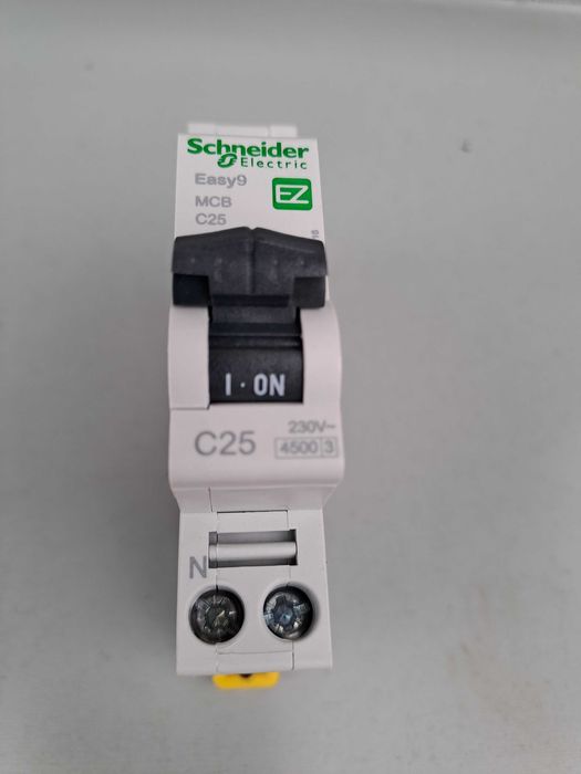 Schneider - siguranta automata 3P, 25 A, multe modele cu 1 - 4 poli