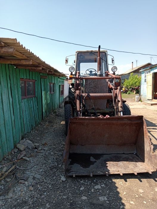 Продам трактор со всеми оборудованиями