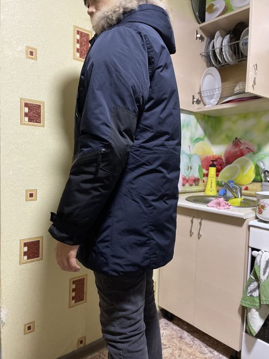 Продам куртку мужскую!