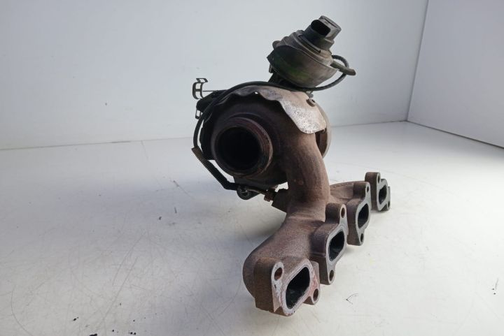 Turbo turbina motor 1.6 tdi 8tc1244vz / hgr03l253016t Audi A3 8P/8PA