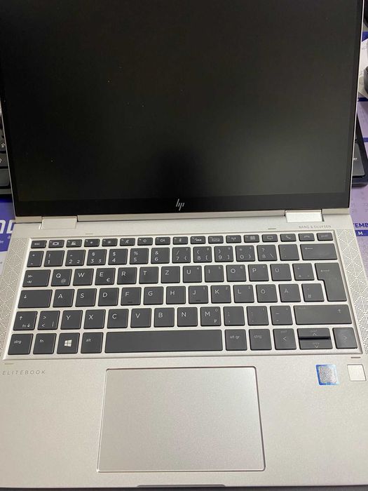 Laptop HP Elitebook x360 1030 G3 | i5-8350U 8th gen } 16GB Ram | 256 GB SSD | Touch