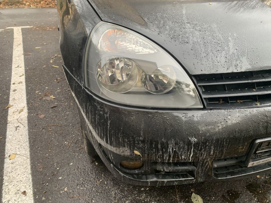 Polisez faruri auto