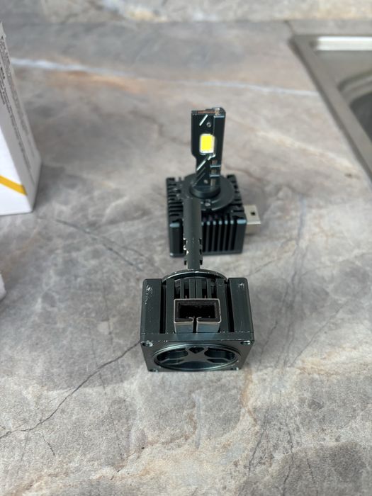 LED D1S заместител оригинален ксенон