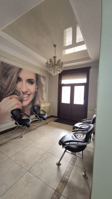 Сдается в аренду готовый салон красоты!