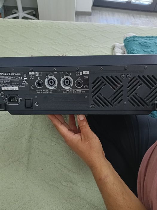 Vand mixer Yamaha perfect funcțional se da cu proba  la fata locului .