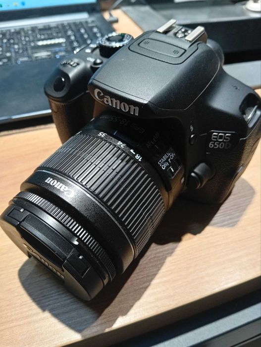 Canon EOS 650D 18-55mm