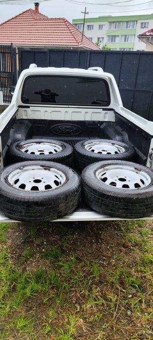 Jante cu caucicuri pt Dacia Duster