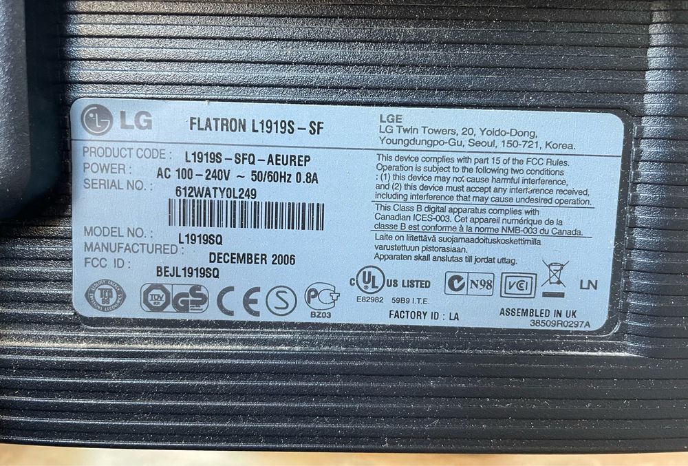 Монитор LG FLATRON L1919 S