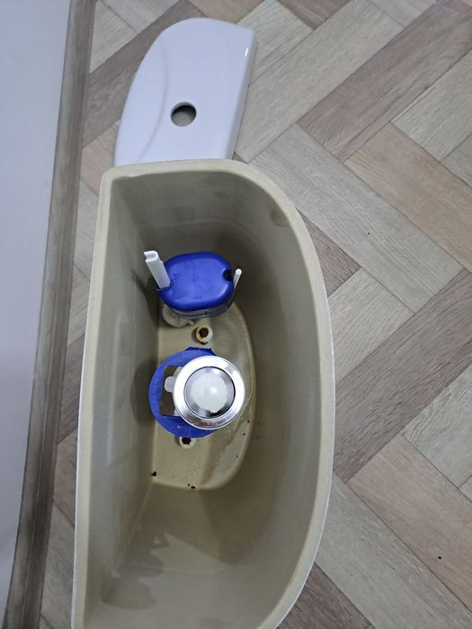 Продам бочок на унитаз