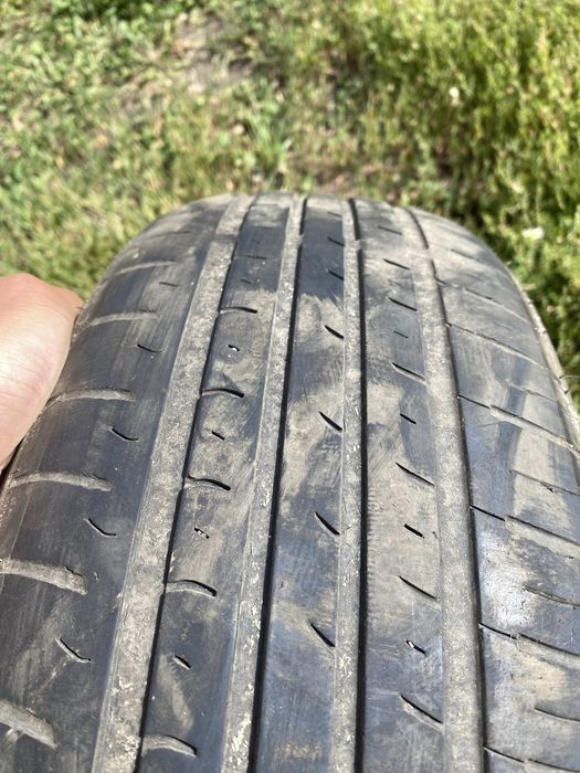 Продом резину,2 шт,в хорошем состоянии 185/60/15