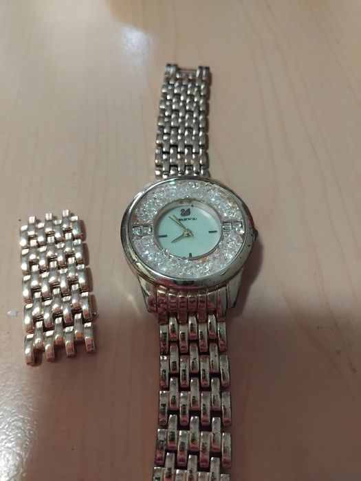 Дамски часовник SWAROVSKI