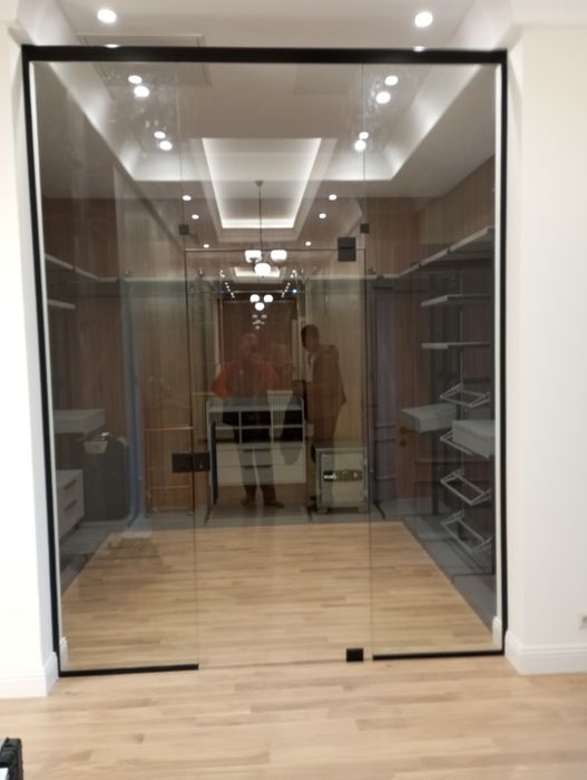 Стеклянные перегородки