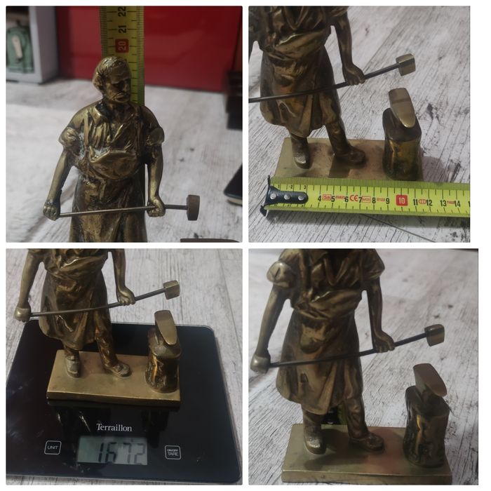 Statuete din bronz masiv "Fierarul"