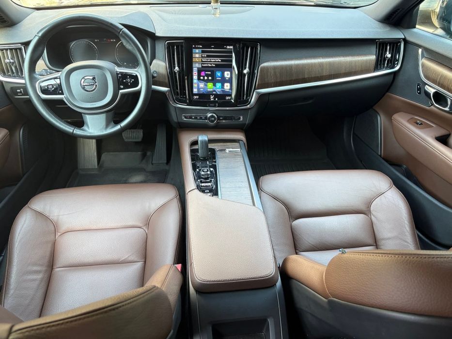 Volvo V90 Cross Country