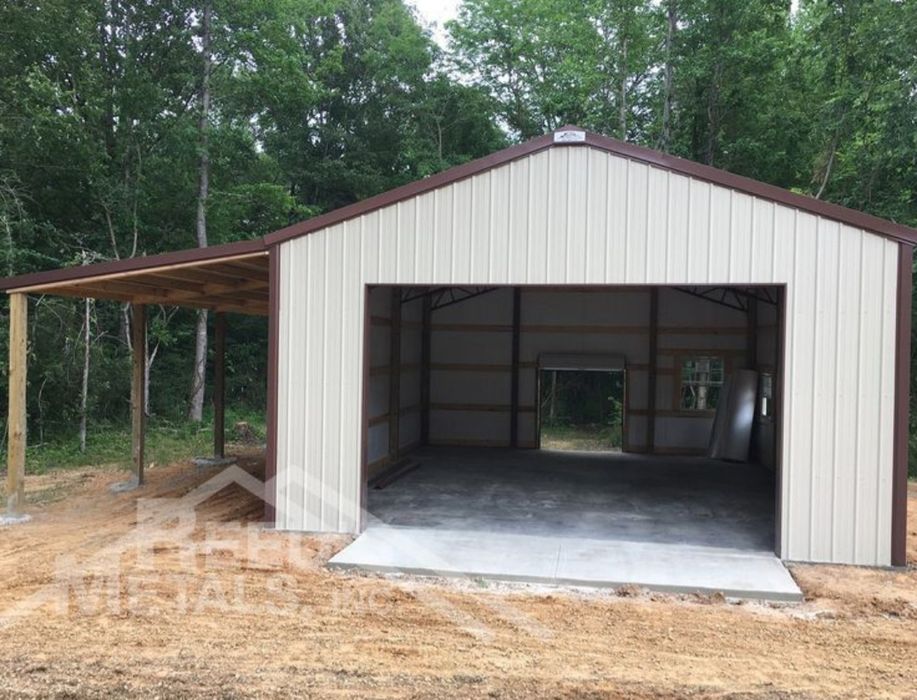 Garaj auto pe structura metalica