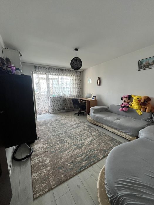 apartament 3 camere de vanzare, zona tomis 3 (macul rosu)