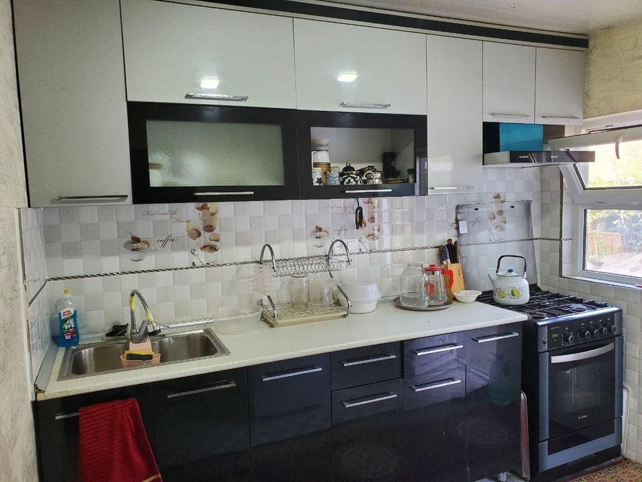 Oltin tepada xovli sotiladi srochna